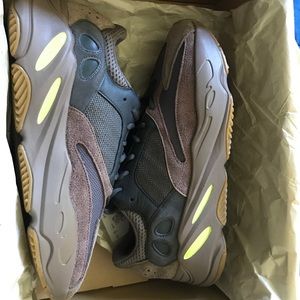 Yeezy Boost 700 Mauves Sz.13 $340